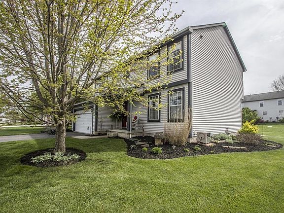 2nd image of 1590 Windsong Dr