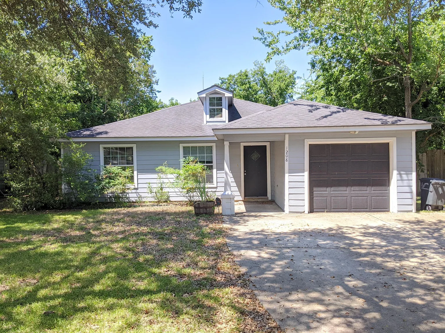 4 bed, 1974 sqft, $3,500 — Photo 3