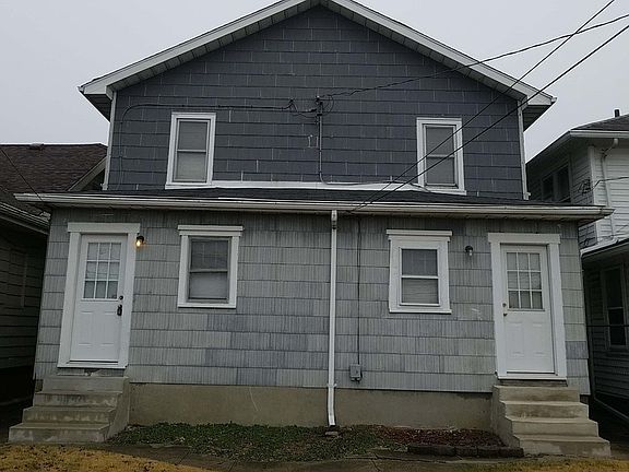 2nd image of 1704-1706 Huffman