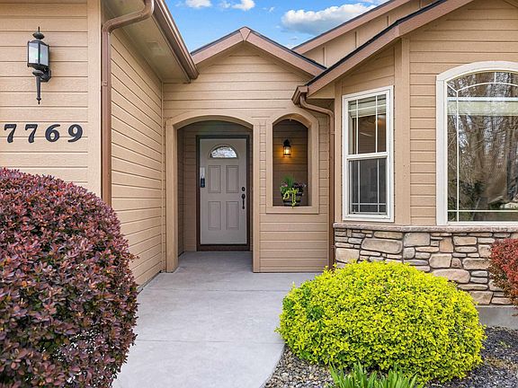 2nd image of 7769 W Estrella Dr