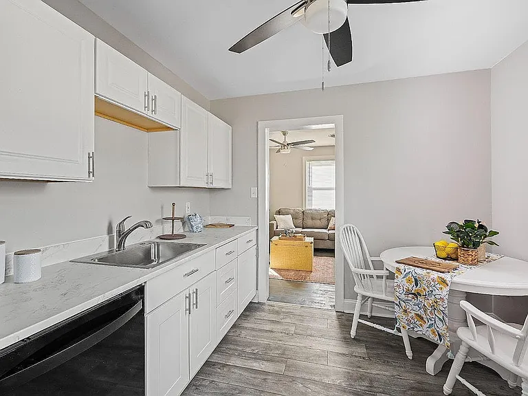 825 Old Forest Rd — Photo 4