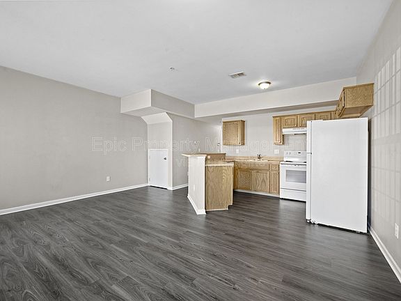 3rd image of 14138 Webster Dr