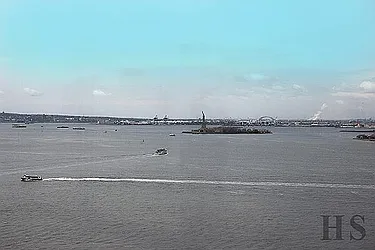 Rented by R New York