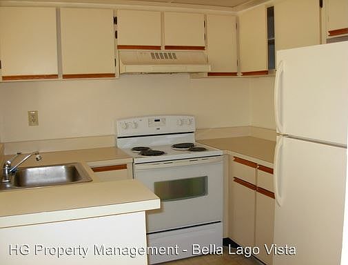 2nd image of 738 Executive Center Dr APT 29