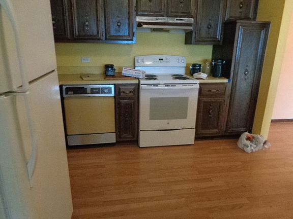 5th image of 375 Stony Island Ave #304