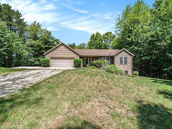 3rd image of 6634 Longwood Dr