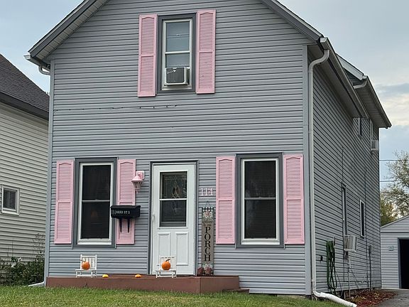 2nd image of 114 Reed St S