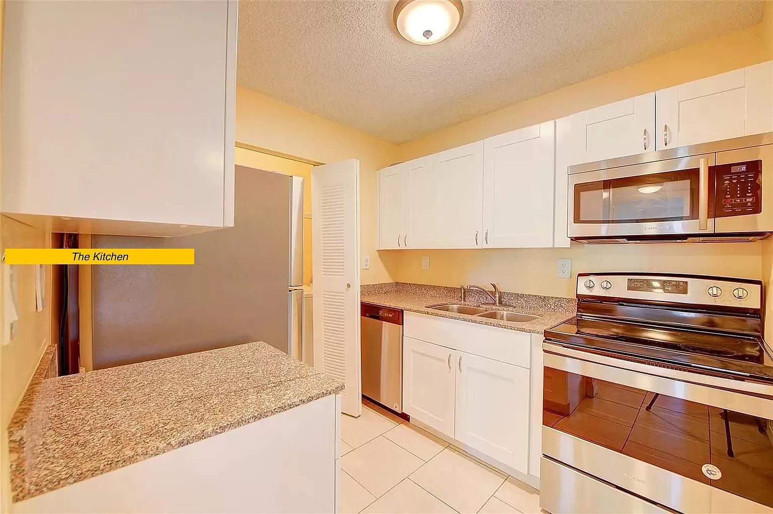 2 bed, 917 sqft, $2,190 — Photo 2