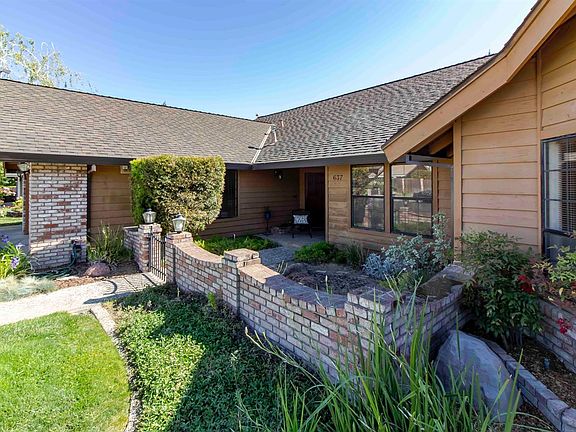 2nd image of 637 Fairview Dr