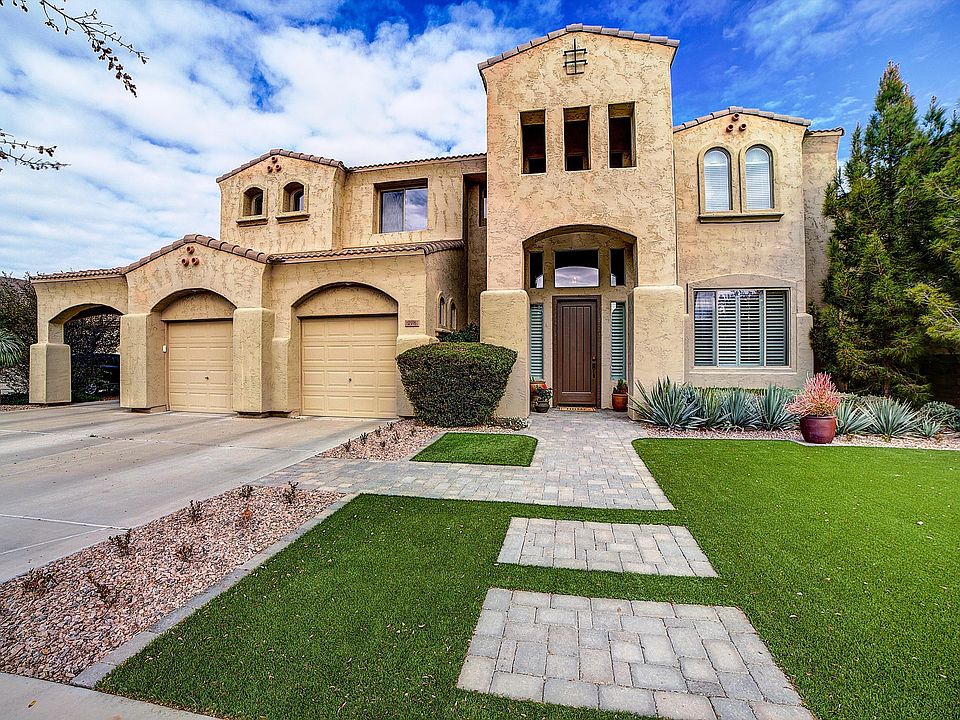 1st image of 278 W Kingbird Dr