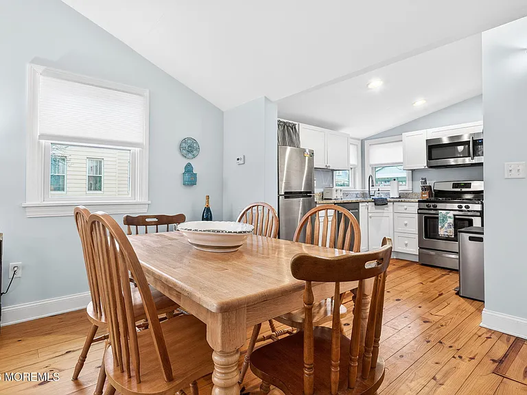 77 Abbott Ave — Photo 12