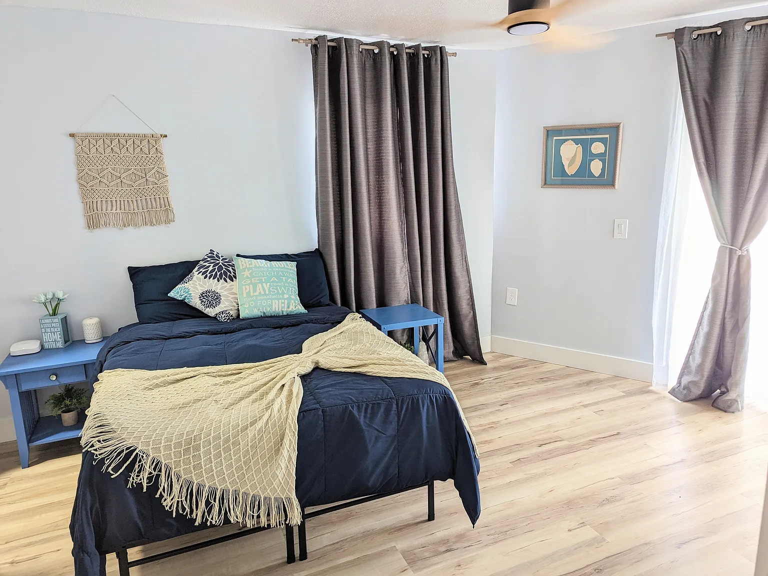 2 bed, 1000 sqft, $2,395 — Photo 2