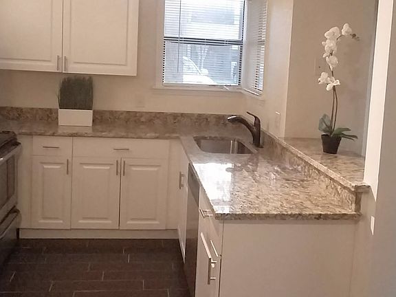 4th image of 3037 Antique Oaks Cir APT 153
