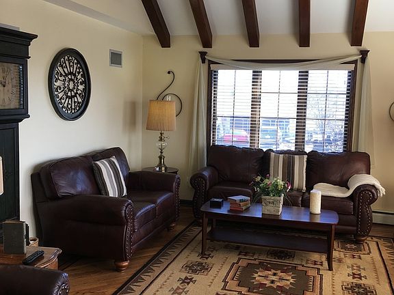 4th image of 10026 Major Ave