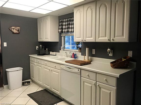 3rd image of 376 Prather Dr