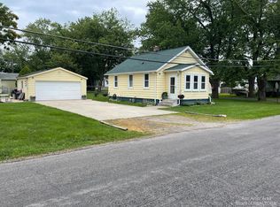 704 W 12th St, Monroe, MI 48161