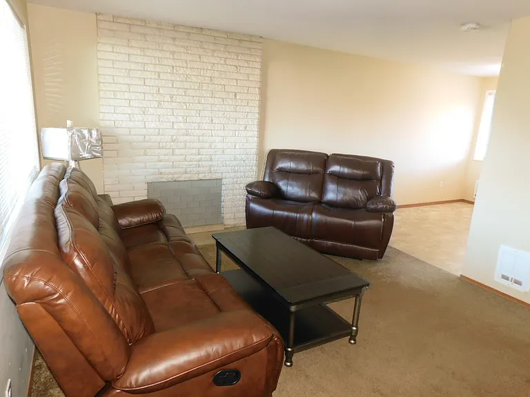 1207 Beach Ave #2 — Photo 5