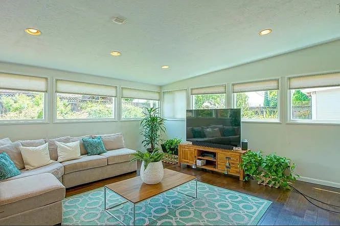Sun Room 3