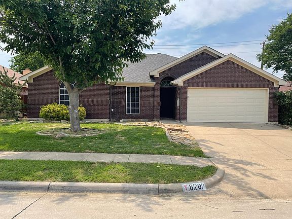2nd image of 8207 Mosstree Dr