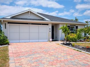 4024 NE 10th Ave, Cape Coral, FL 33909