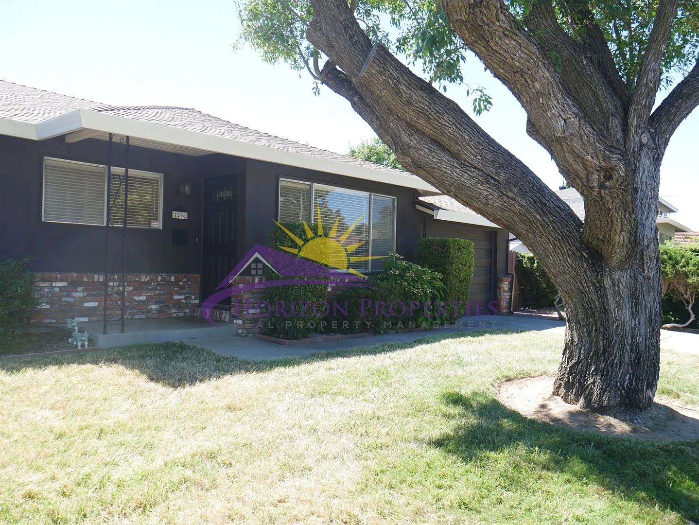 7296 Farm Dale Way — Photo 2