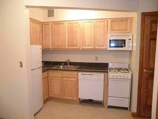 Rented by Guidance Realty Corp. | media 33