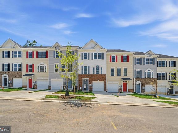 3rd image of 4929 Devitt Pl