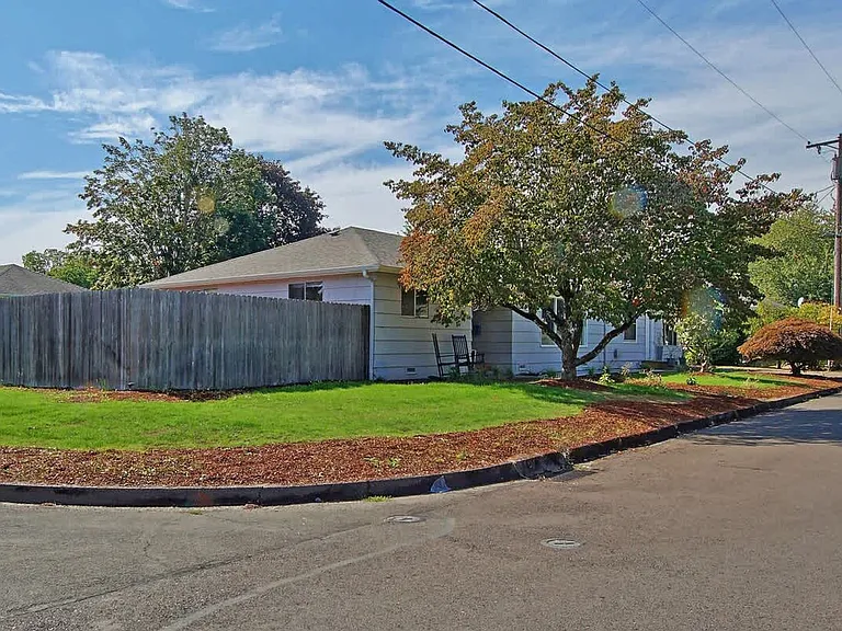 1328 NE 9th Ave #ID1550272P — Photo 30