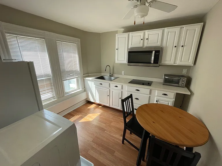 155 Spruce St #3 — Photo 2