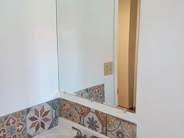 930 N 7th Ave #B — Photo 12