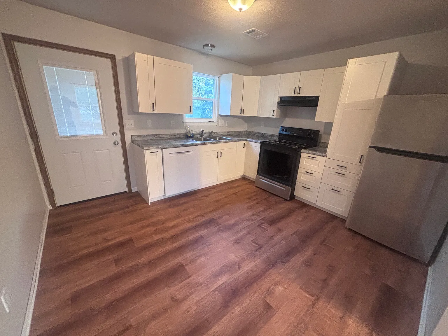 311 Countryside Drive - 1 — Photo 2