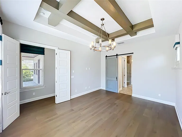 9646 Reymont St — Photo 47
