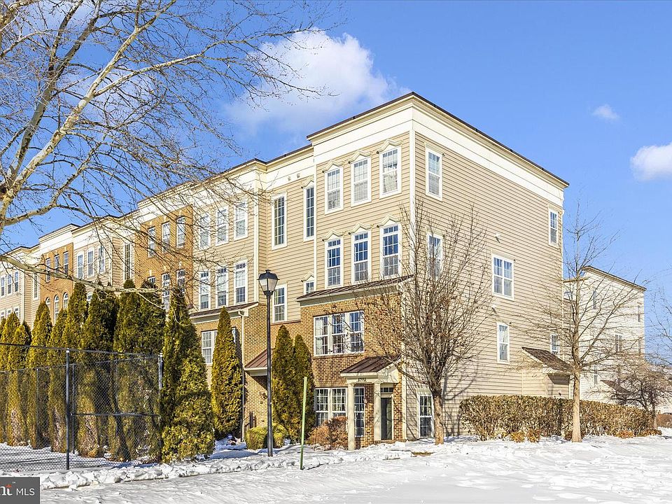 1st image of 1788 Poolside Way #21-A