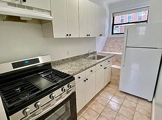 30-45 34th St #1C, Astoria, NY 11103