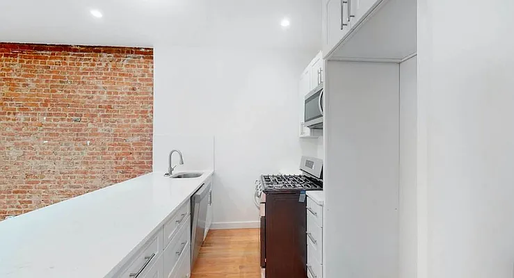 Rented by Arche Nest LLC | media 39