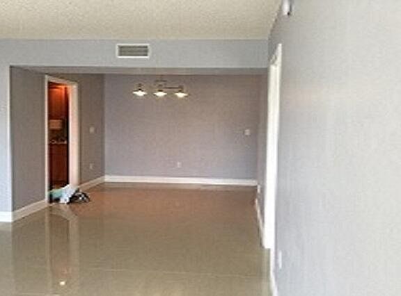 2nd image of 4154 Inverrary Dr APT 407
