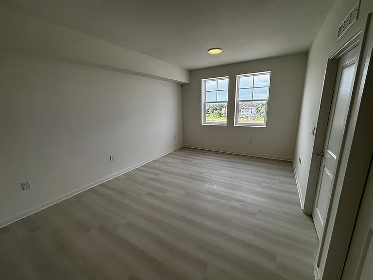 5563 Millenia Blvd — Photo 14