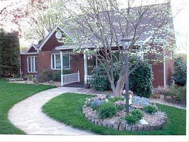 1st image of 534 Hickory Dr