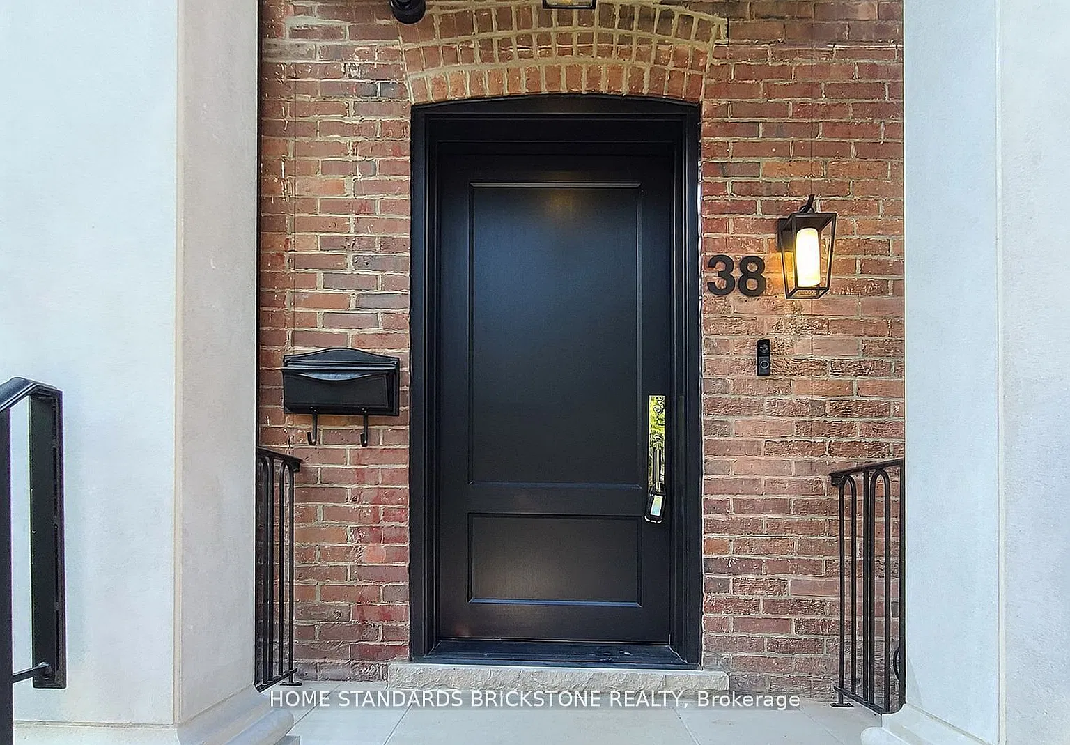 3 bed, $20,000 — Photo 2