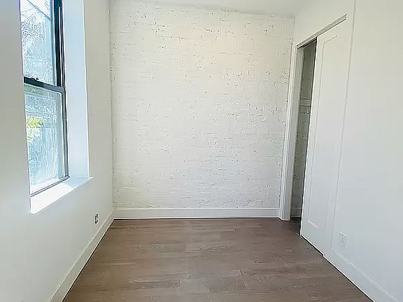 5th image of 78 Christopher St APT 3