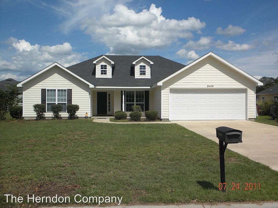 1st image of 2406 Muscogee Dr