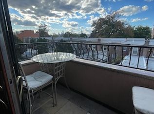 24-52 38th St #3R, Astoria, NY 11103