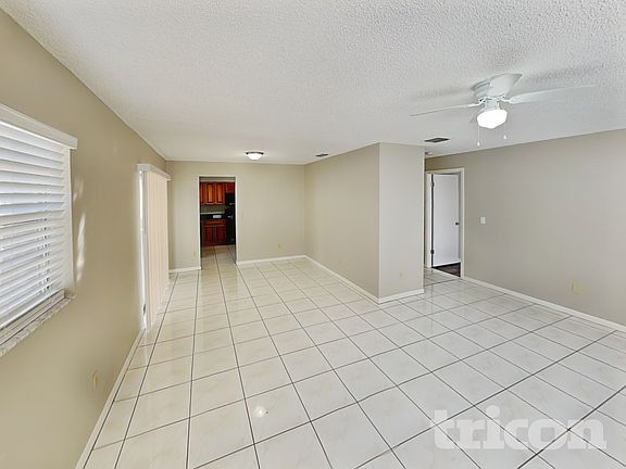 3rd image of 1924 Derbywood Dr