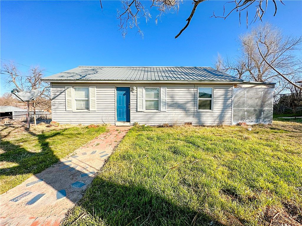 219 W Cedar St, Binger, OK 73009 Zillow