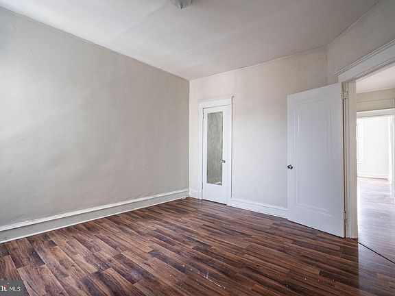 3rd image of 1617 W Nedro Ave