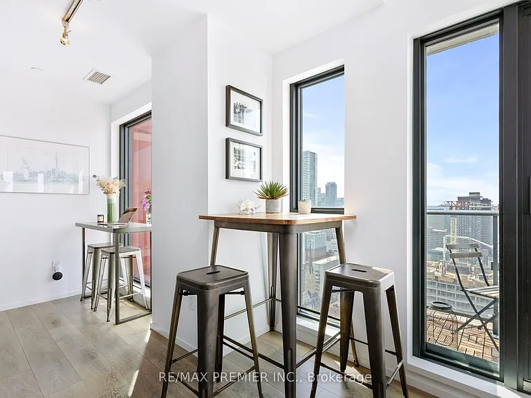 159 Dundas St E #3609 — Photo 8