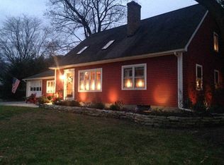 11 Springwood Dr, Saratoga Springs, NY 12866