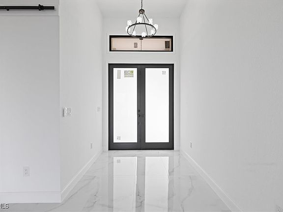 3rd image of 1501 NE 15th Terrace Cpe