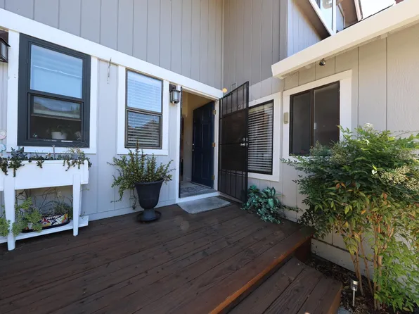 448 Creekside Ln, Morgan Hill, CA 95037