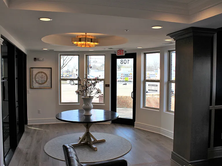 The Anderson — Photo 11